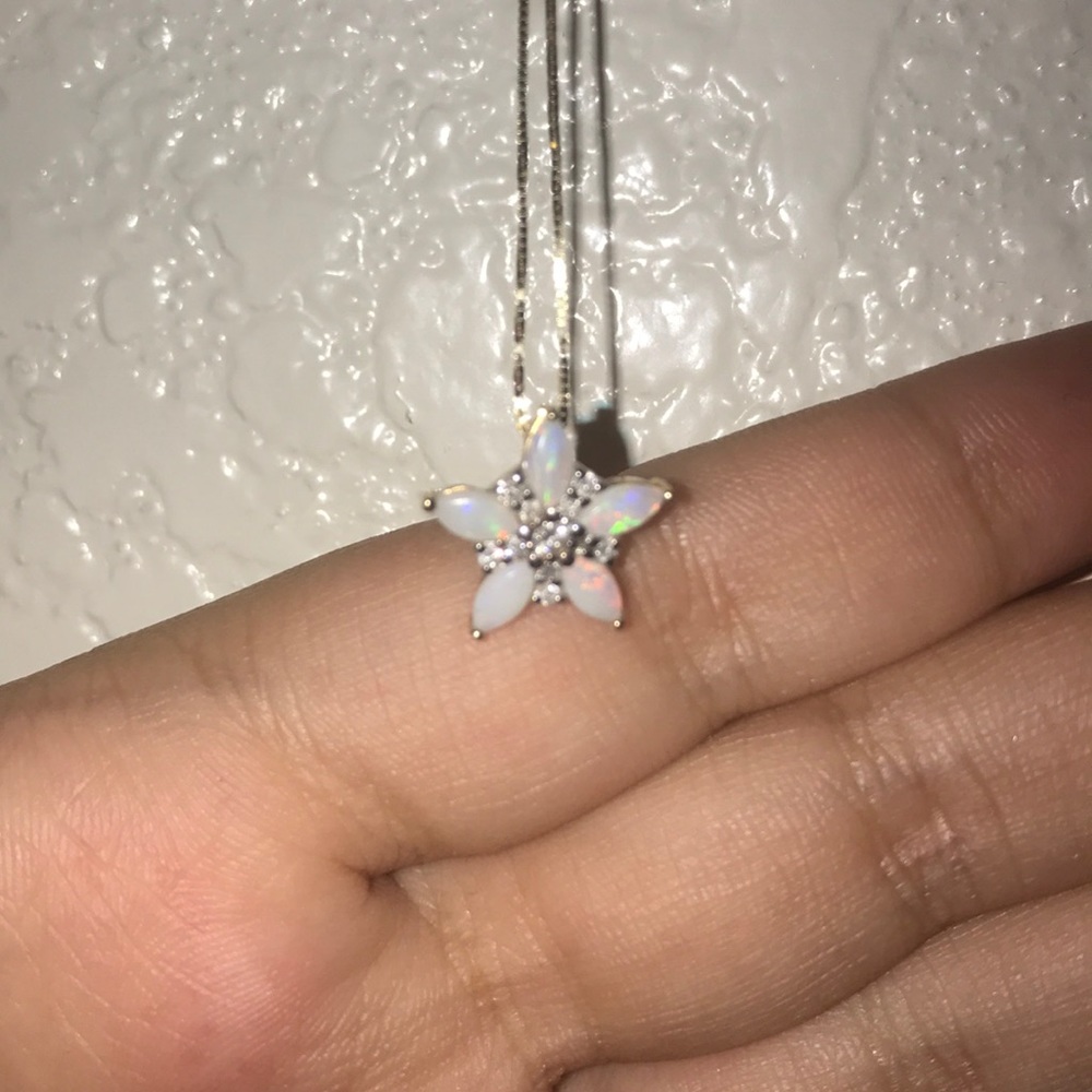 Flower Opal Necklace 14K Gold w/ Diamond